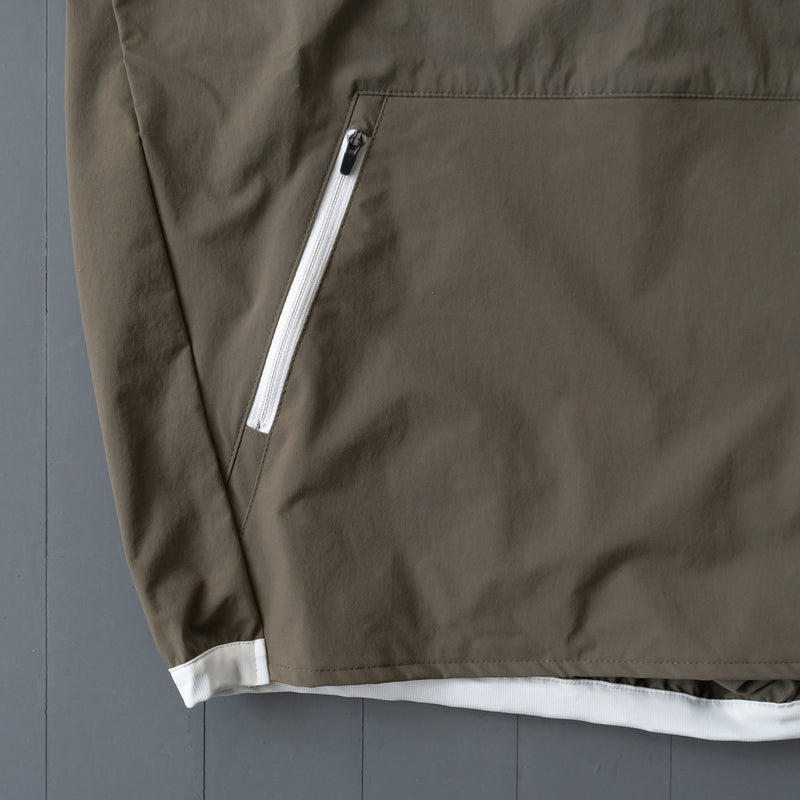 THE RUNNING JACKET by Runtrip Pull Over Limited Model (Khaki)