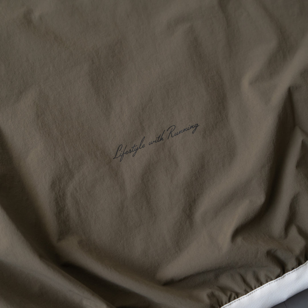 THE RUNNING JACKET by Runtrip Pull Over Limited Model (Khaki)