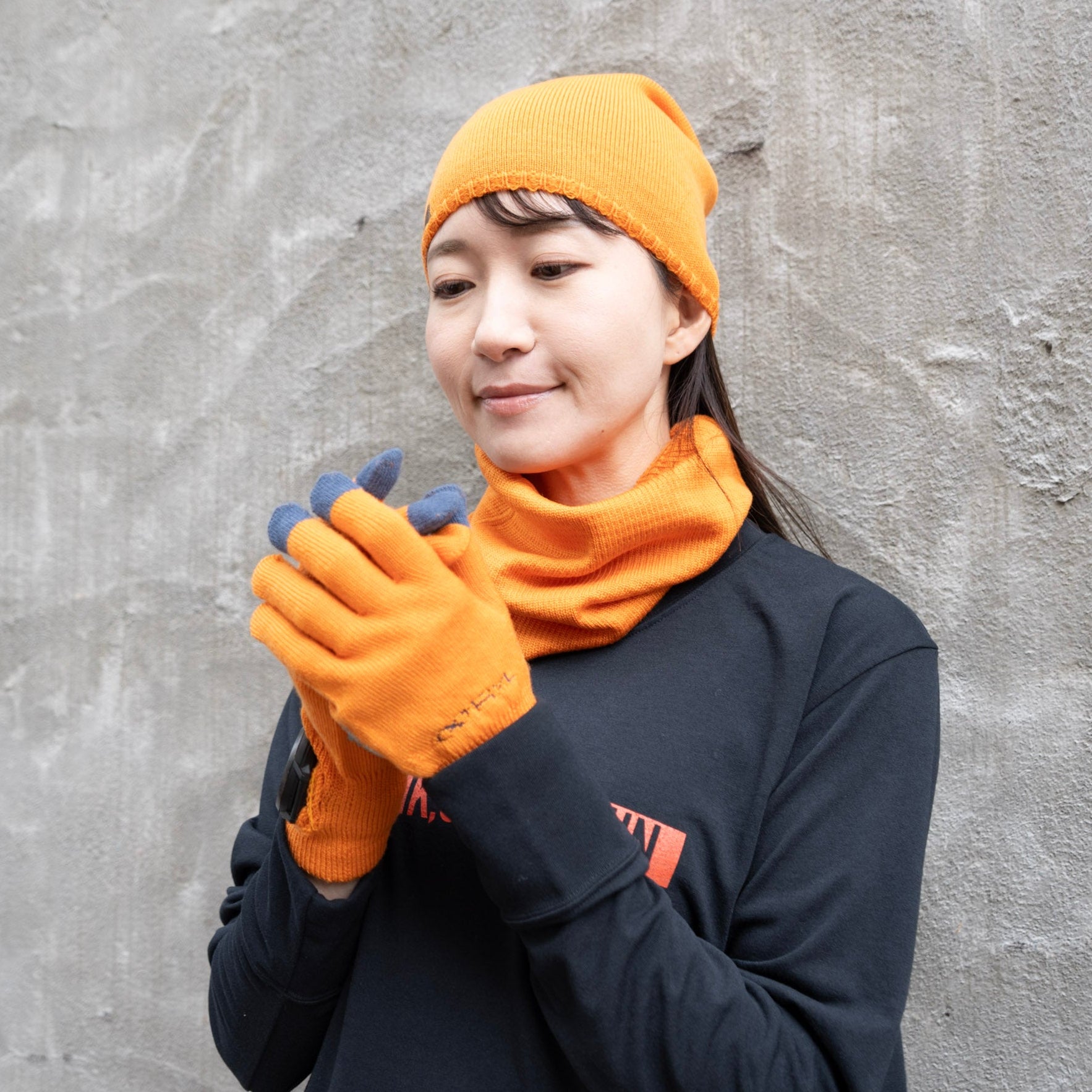 R×L｜メリノグローブ ミッドG / Runtripコラボ限定カラー (Orange × Navy)