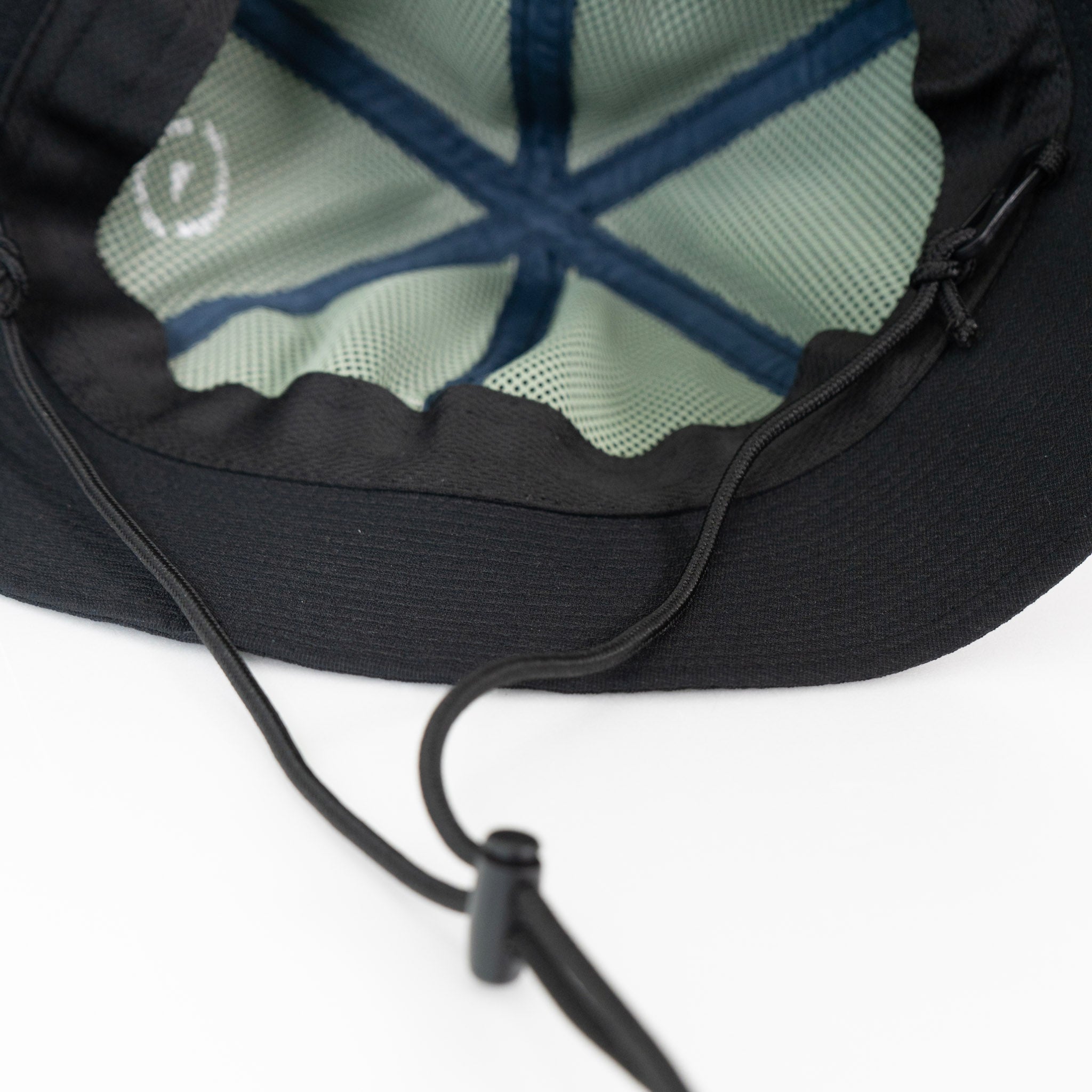 halo commodity Crest Hat