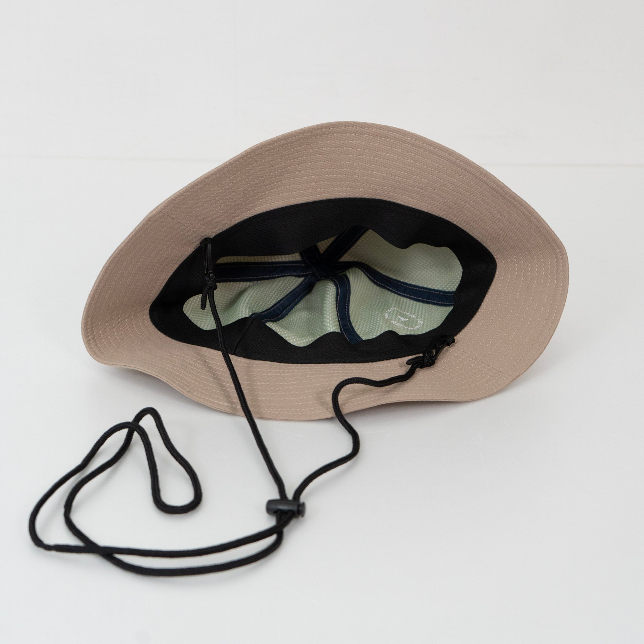 halo commodity Crest Hat