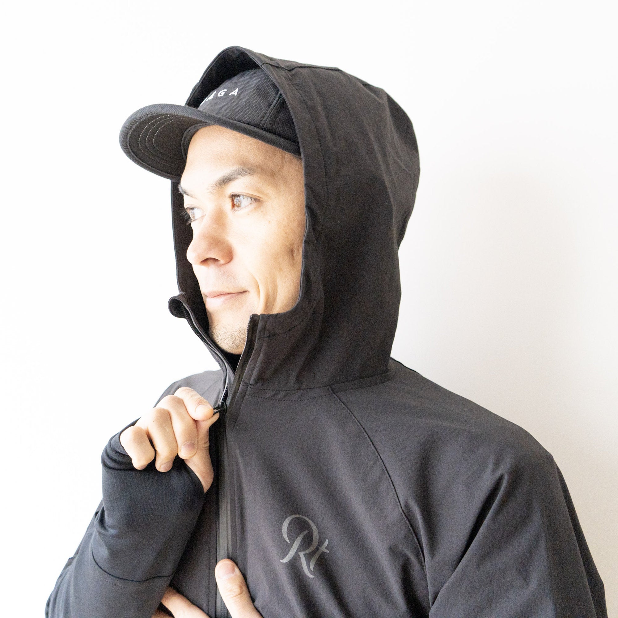 THE RUNNING JACKET by Runtrip Full Zip (Black)