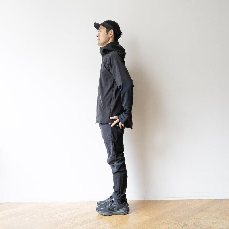 THE RUNNING JACKET by Runtrip Full Zip (Black)