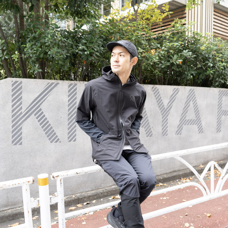 THE RUNNING JACKET by Runtrip Full Zip (Black)