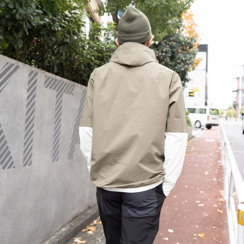 THE RUNNING JACKET by Runtrip Pull Over Limited Model (Khaki)