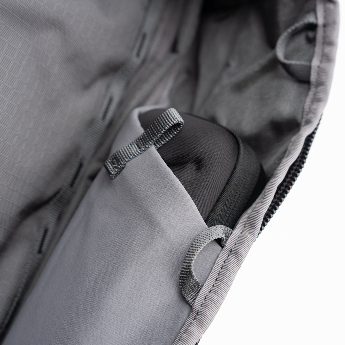 ABLE CARRY Max Backpack（Ripstop Black）