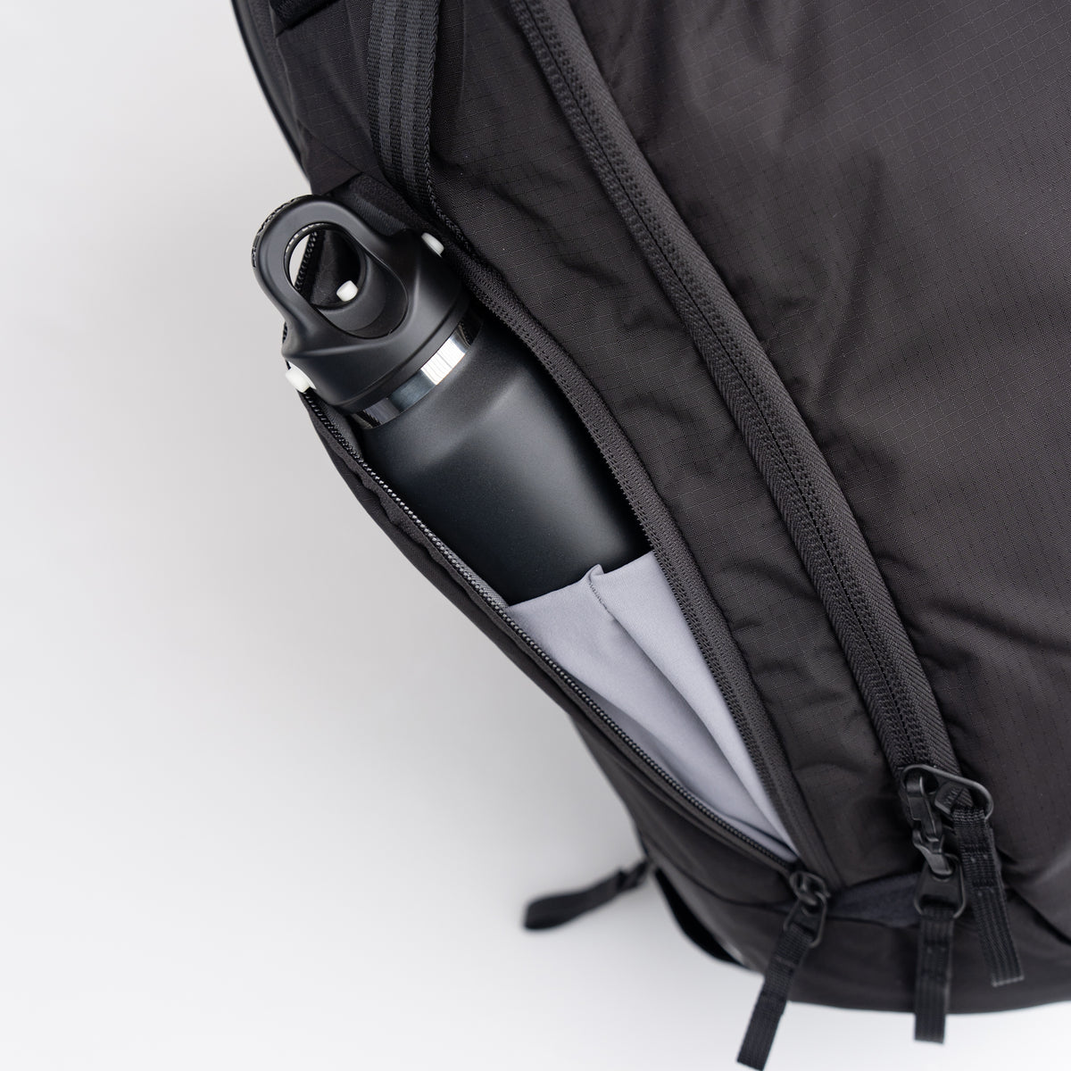 ABLE CARRY Max Backpack（Ripstop Black）