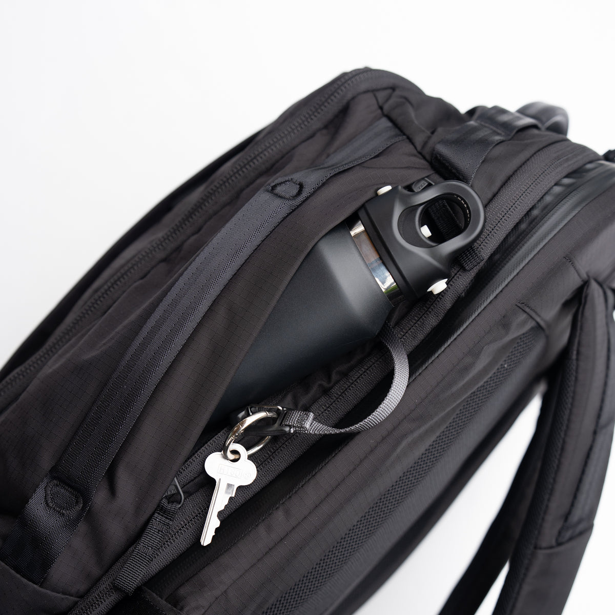 ABLE CARRY Max Backpack（Ripstop Black）
