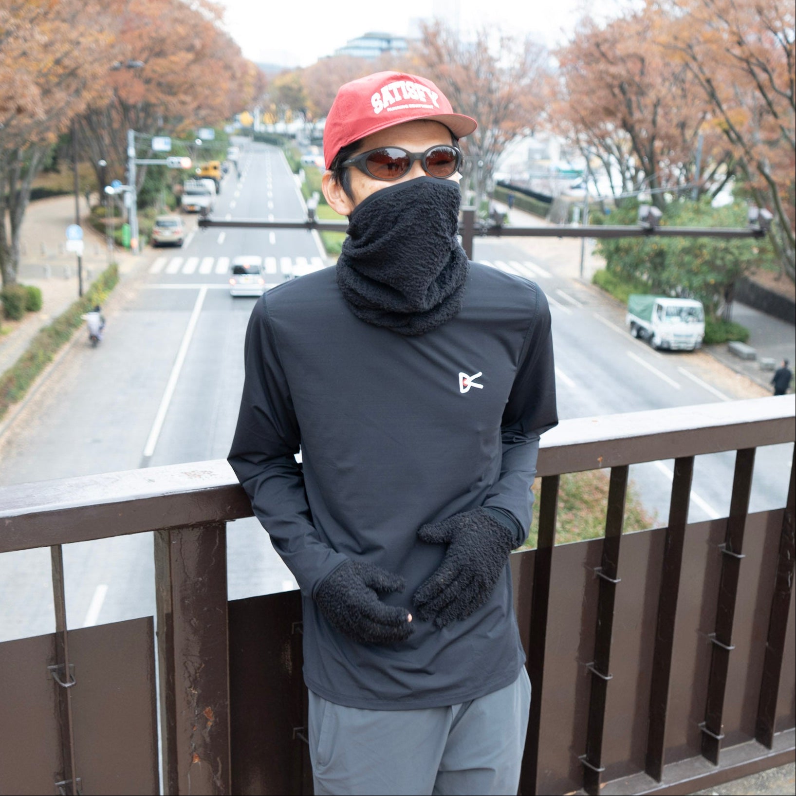 CHAOS AIR Neck Warmer