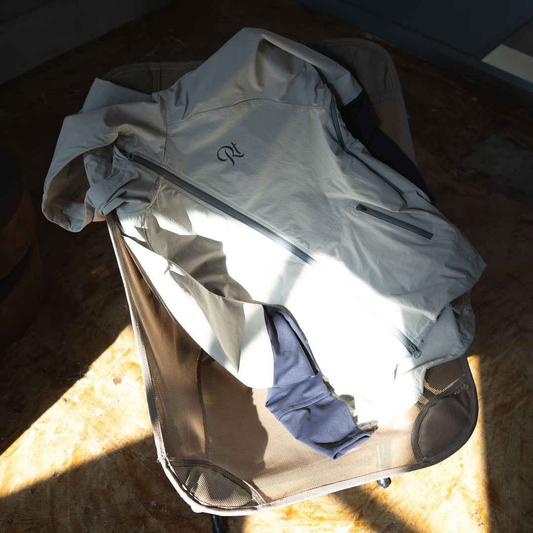 【展示サンプル】THE RUNNING JACKET by Runtrip Full Zip (Gray)