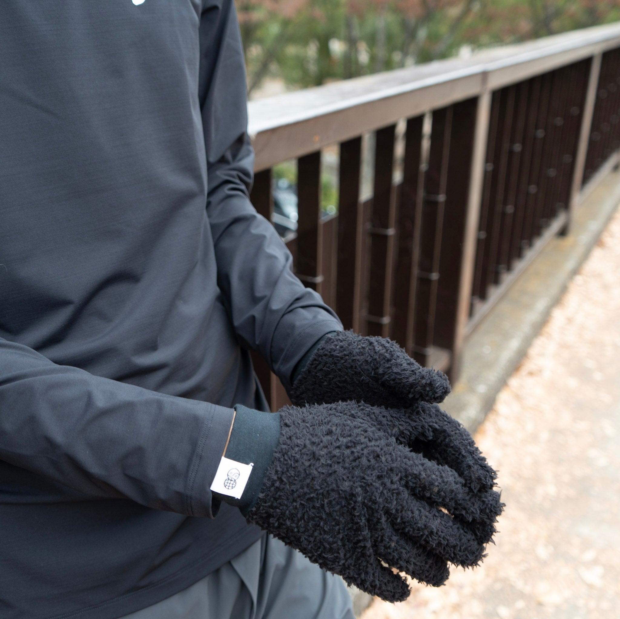 CHAOS AIR Pair of Groves