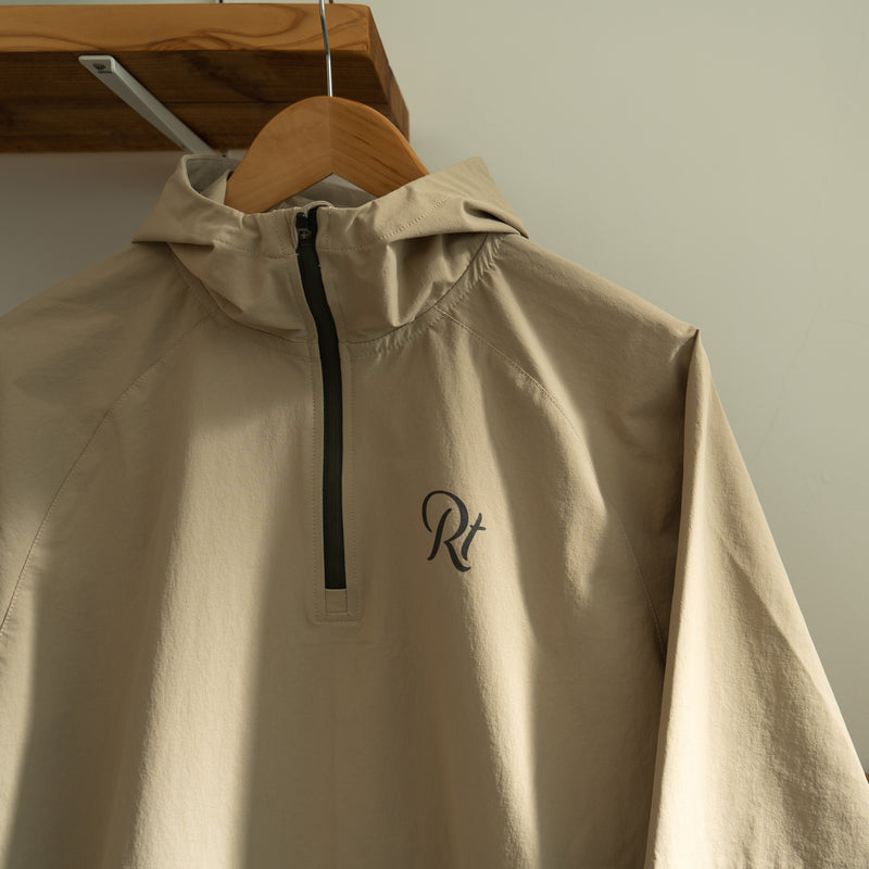 THE RUNNING JACKET by Runtrip Pull Over (Beige)