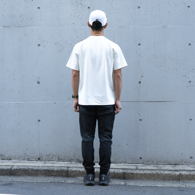 EAT DRINK SLEEP RUN / “STREET” RUN. FIELDSENSOR 秒乾 Tee (White)