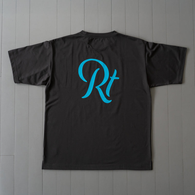 Runtrip × PROGRESS RUNNING CLUB Rt Logo Tee