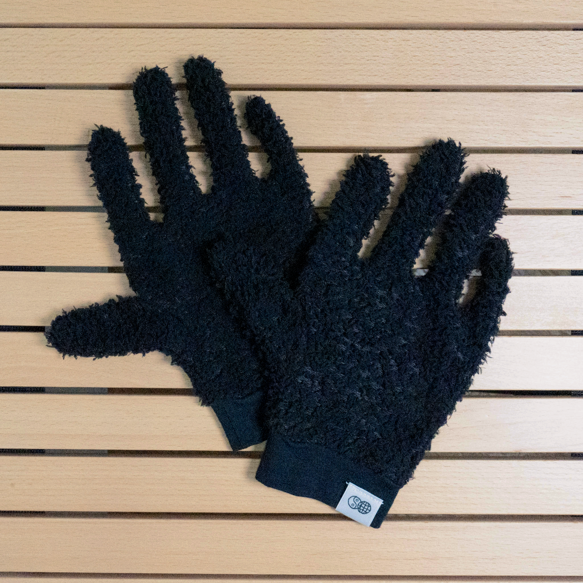 CHAOS AIR Pair of Groves