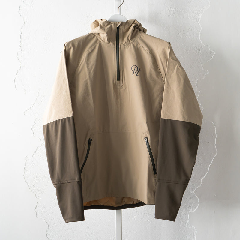 THE RUNNING JACKET by Runtrip Pull Over (Beige)