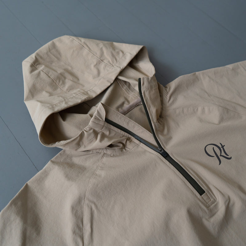 THE RUNNING JACKET by Runtrip Pull Over (Beige)