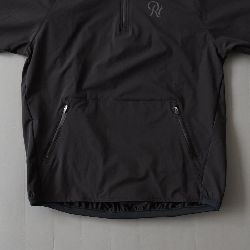 THE RUNNING JACKET by Runtrip Pull Over (Black)