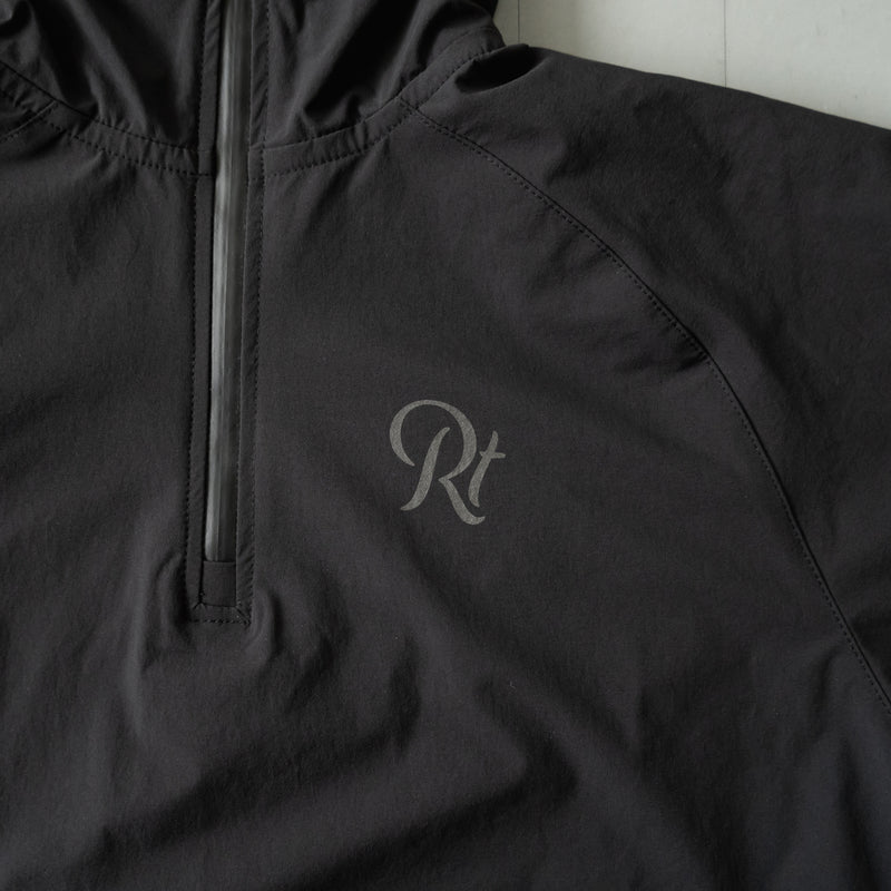 THE RUNNING JACKET by Runtrip Pull Over (Black)