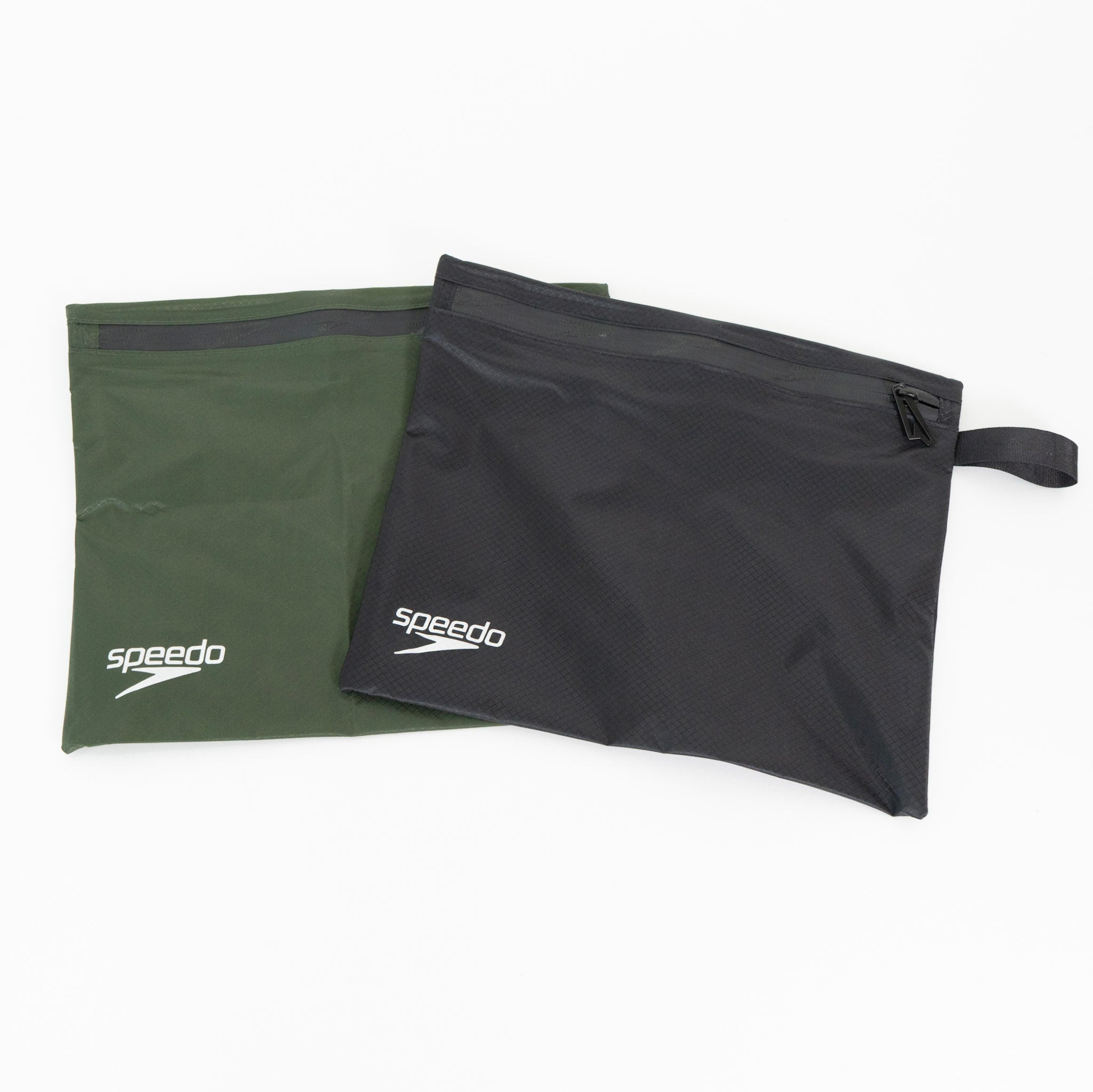 Speedo | ウォータープルーフフラットポーチ – Runtrip Store