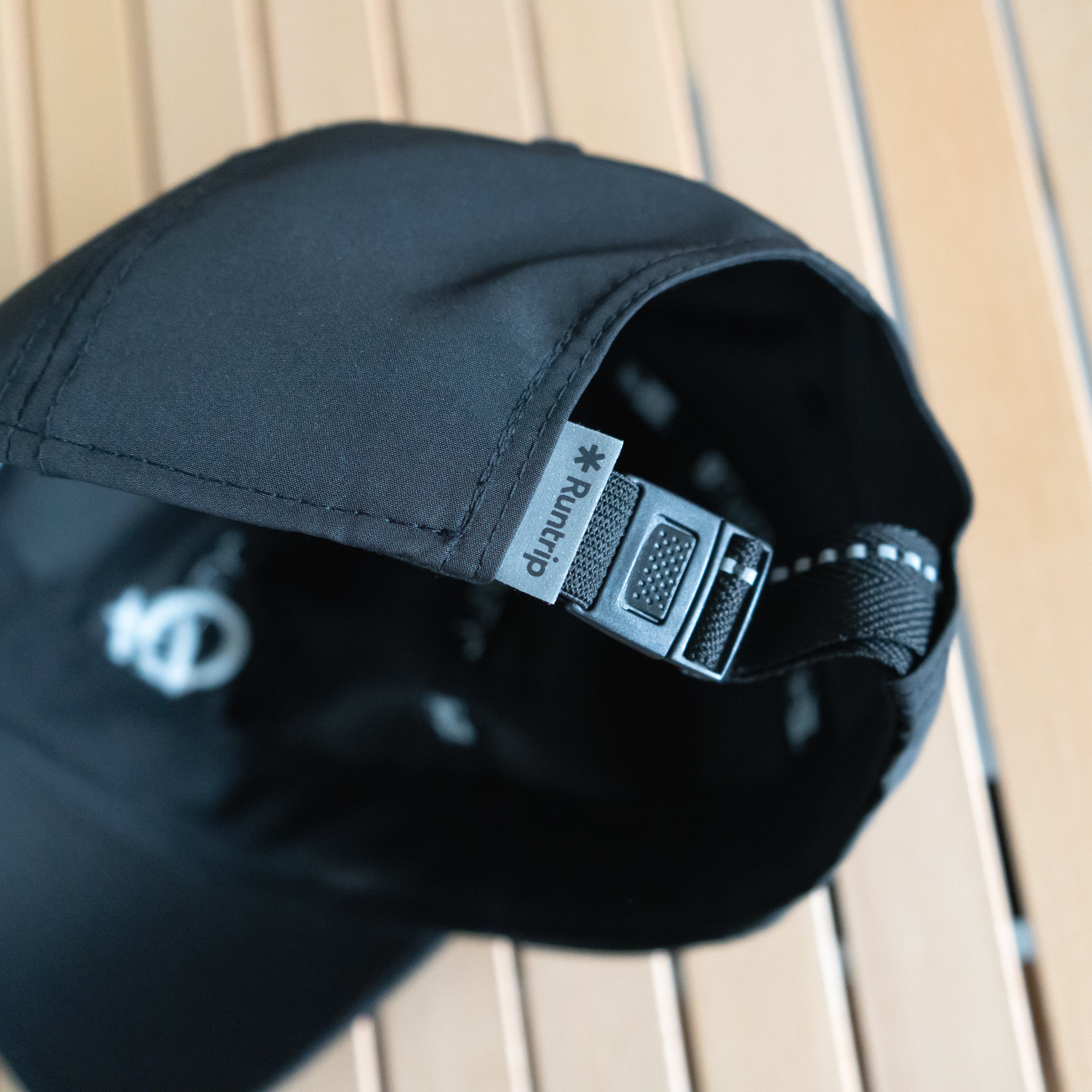 NEW ERA × Runtrip 9TWENTY Rt Logo Cap (Black)