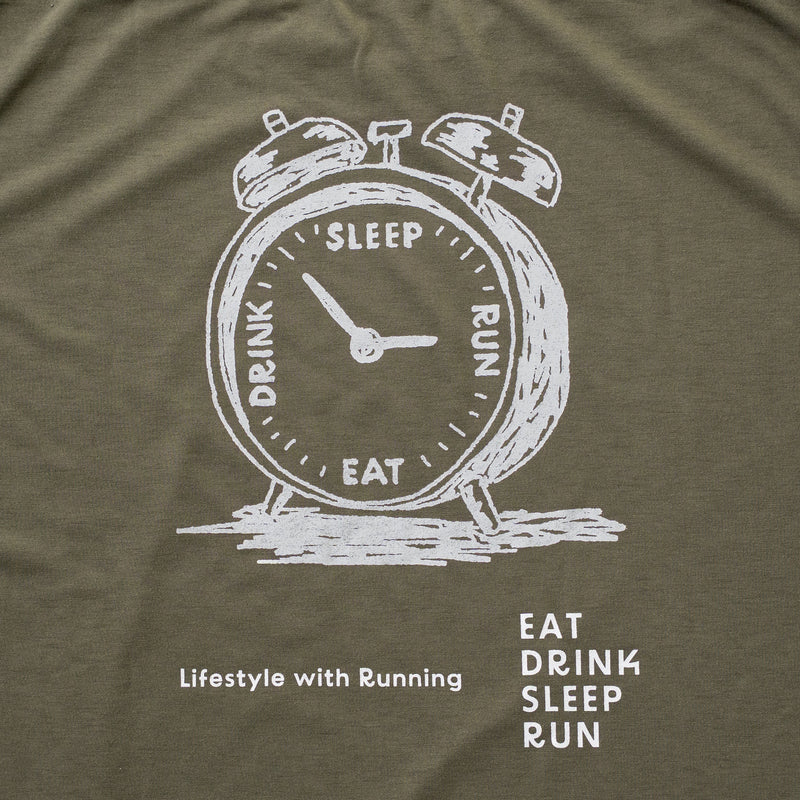 EAT DRINK SLEEP RUN “Eternal Runner Clock” Long-sleeve Tee