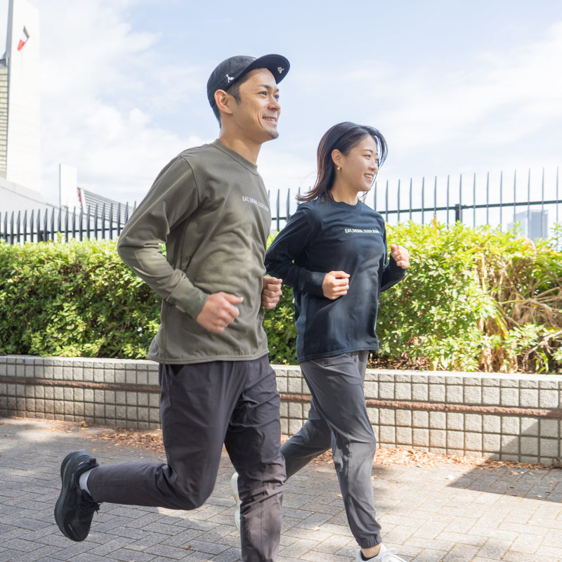 EAT DRINK SLEEP RUN “Eternal Runner Clock” Long-sleeve Tee