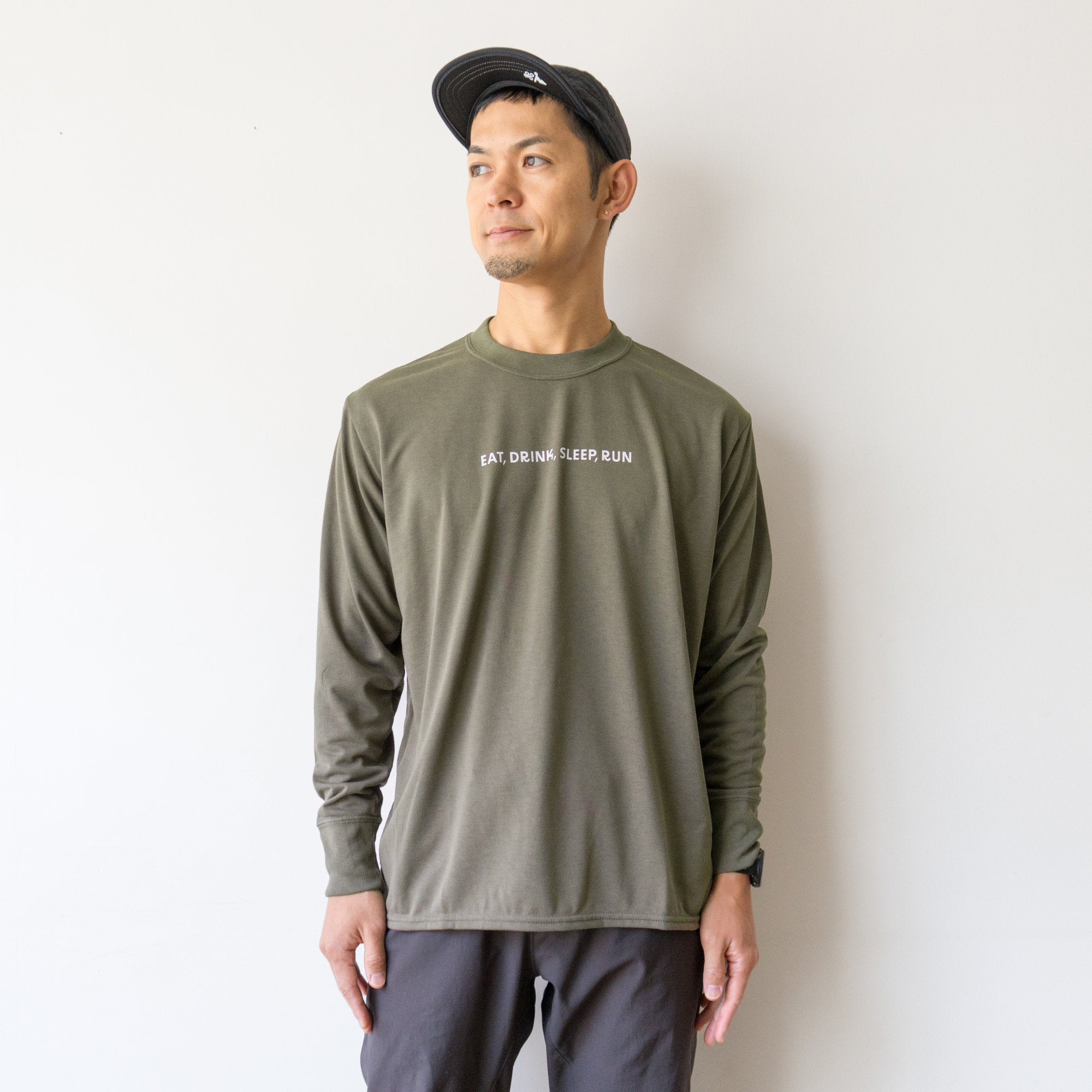 EAT DRINK SLEEP RUN “Eternal Runner Clock” Long-sleeve Tee