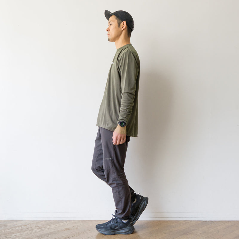 EAT DRINK SLEEP RUN “Eternal Runner Clock” Long-sleeve Tee