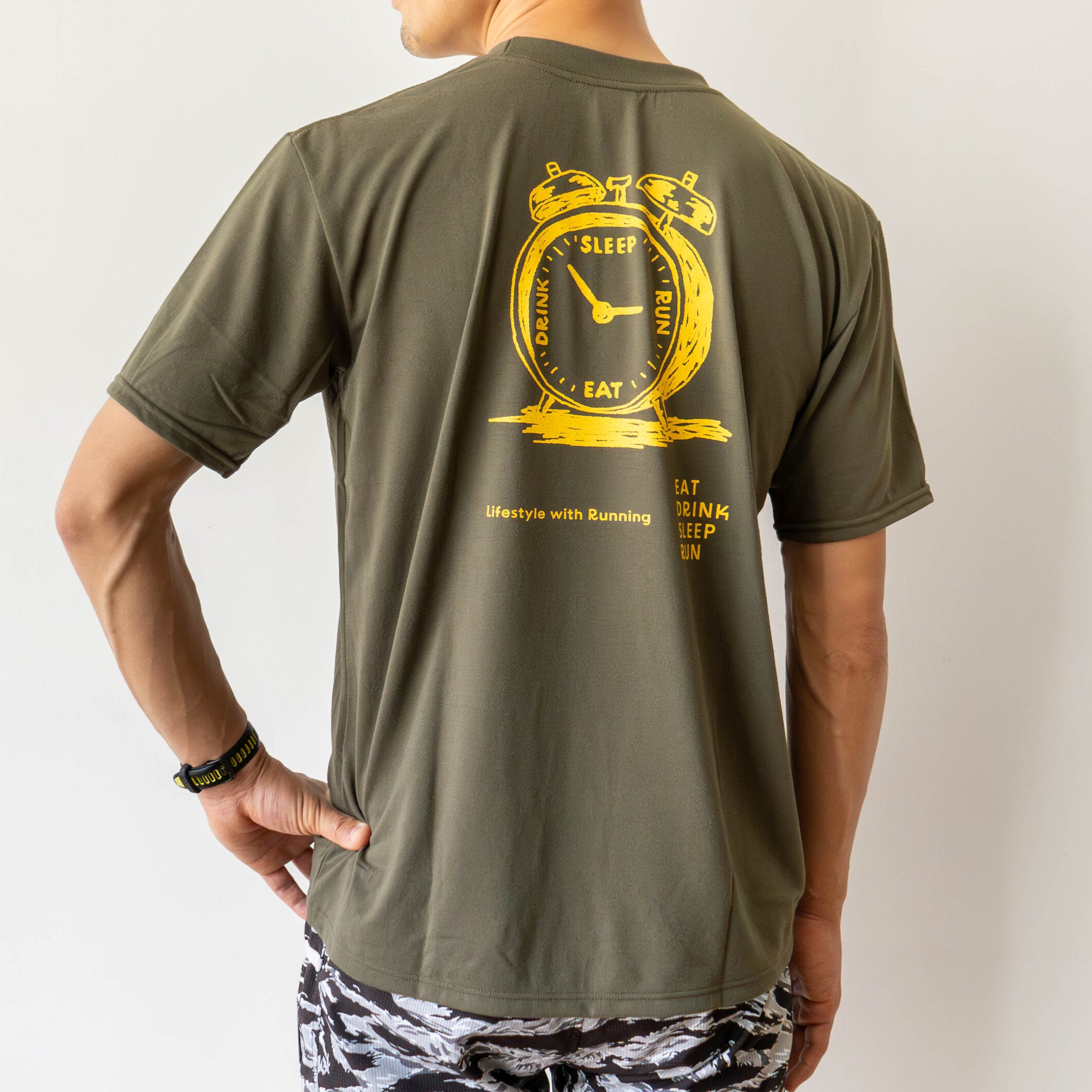 EAT DRINK SLEEP RUN “Eternal Runner Clock” Tee