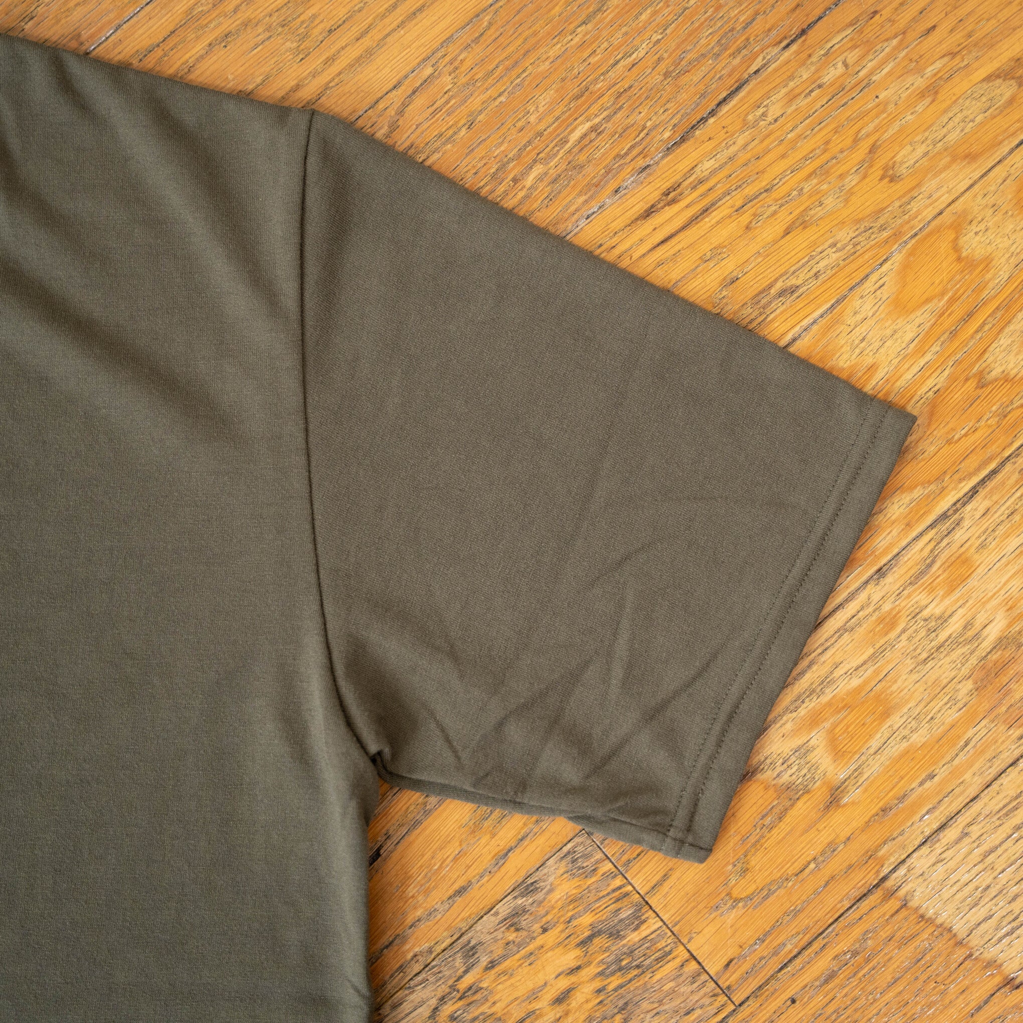 EAT DRINK SLEEP RUN “Eternal Runner Clock” Tee