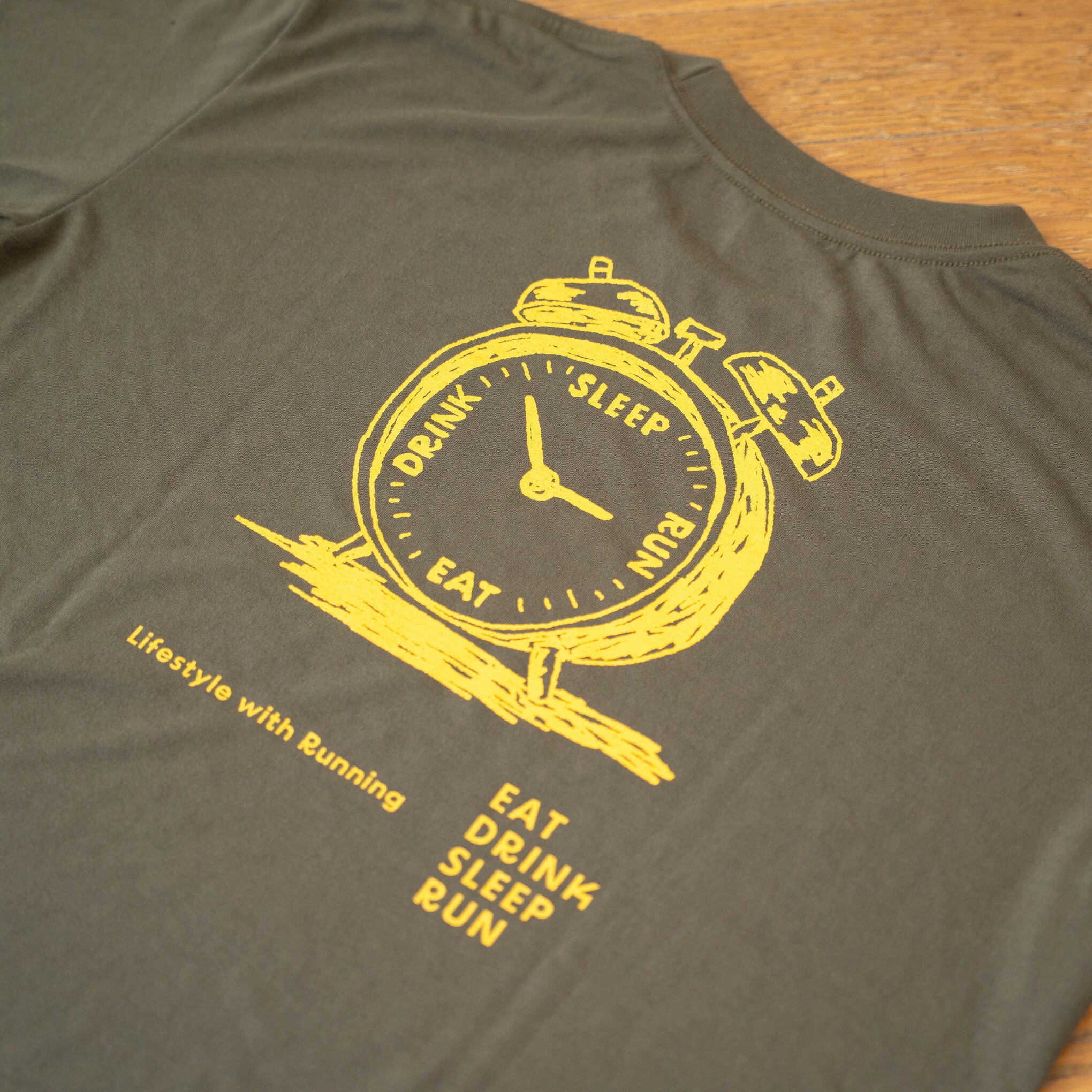 EAT DRINK SLEEP RUN “Eternal Runner Clock” Tee