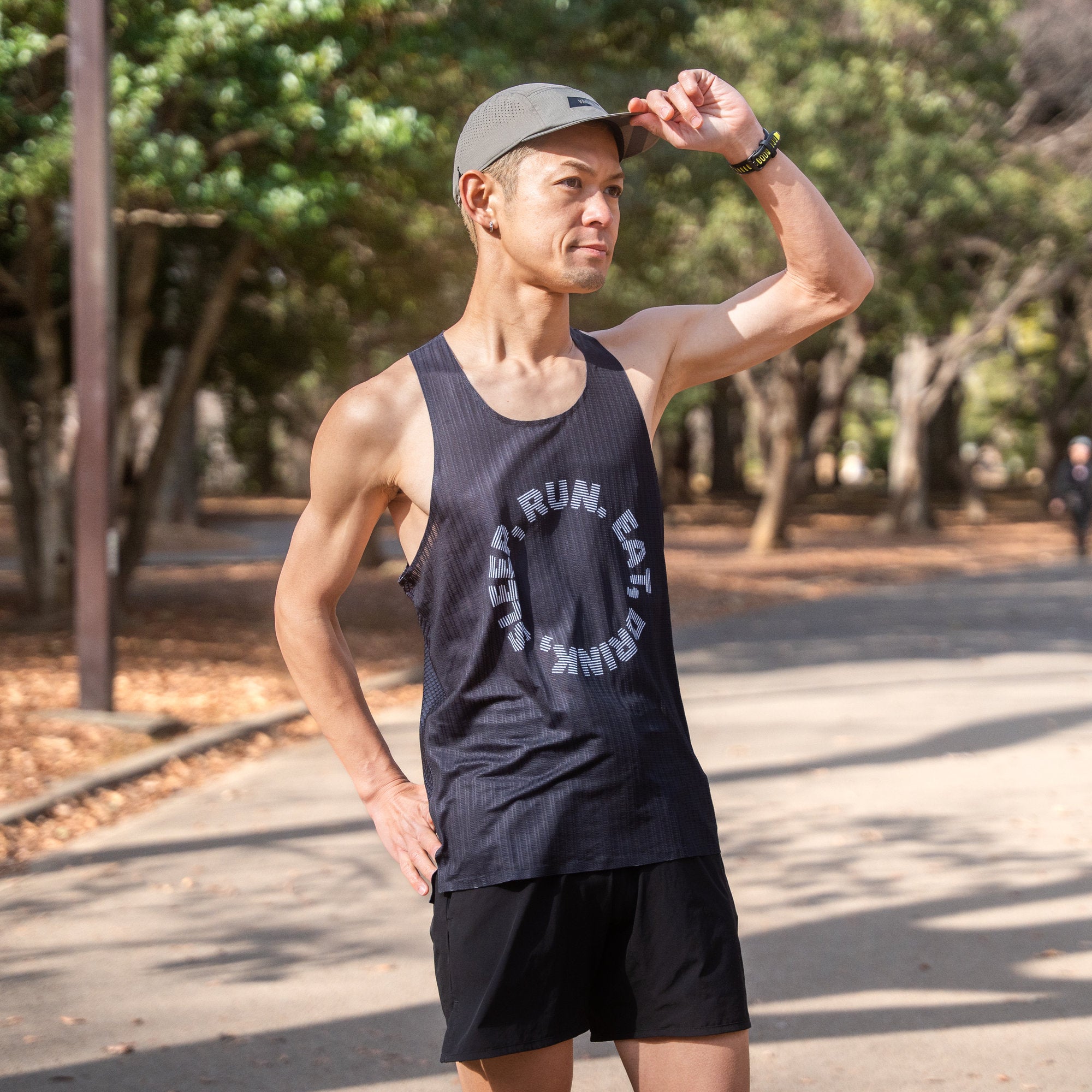 EAT DRINK SLEEP RUN / Circle Logo Performance Tank (Men’s)