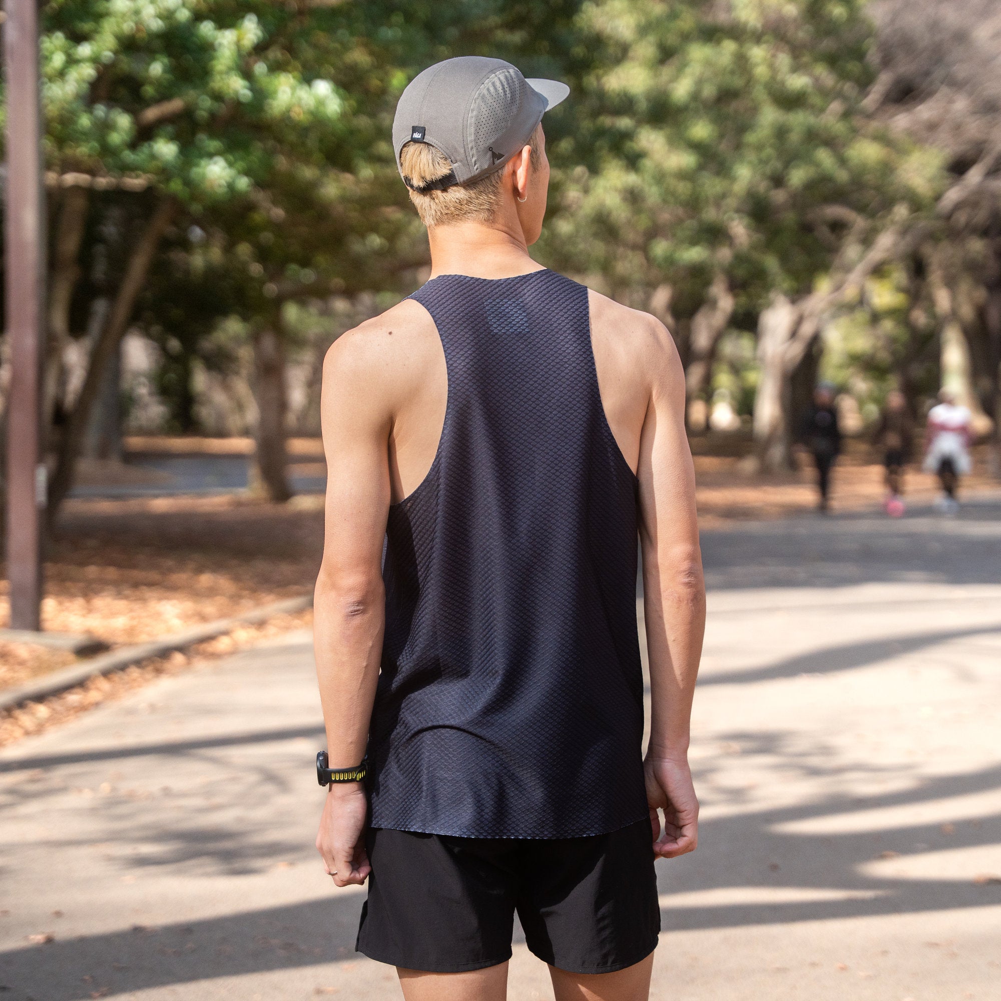 EAT DRINK SLEEP RUN / Circle Logo Performance Tank (Men’s)