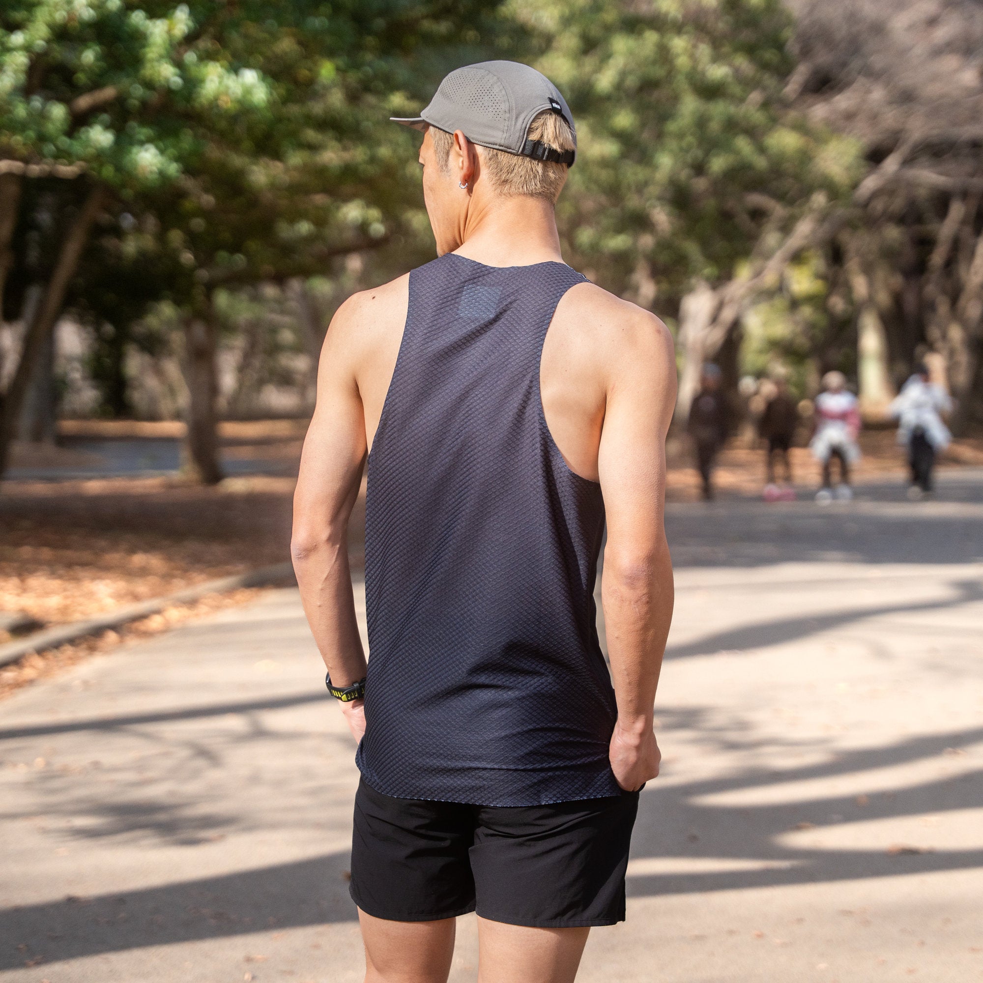 EAT DRINK SLEEP RUN / Circle Logo Performance Tank (Men’s)