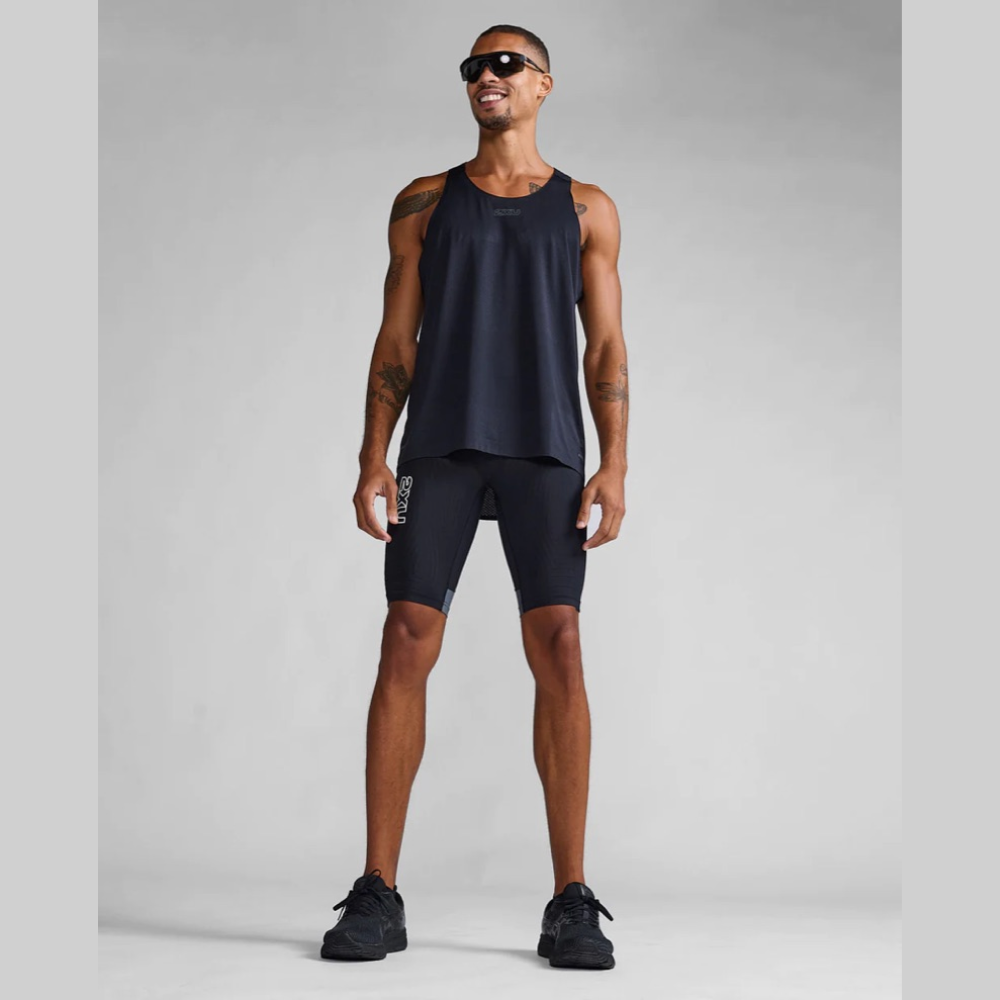 2XU | MCS メンズ ライトスピード リアクト コンプレッションショートタイツ