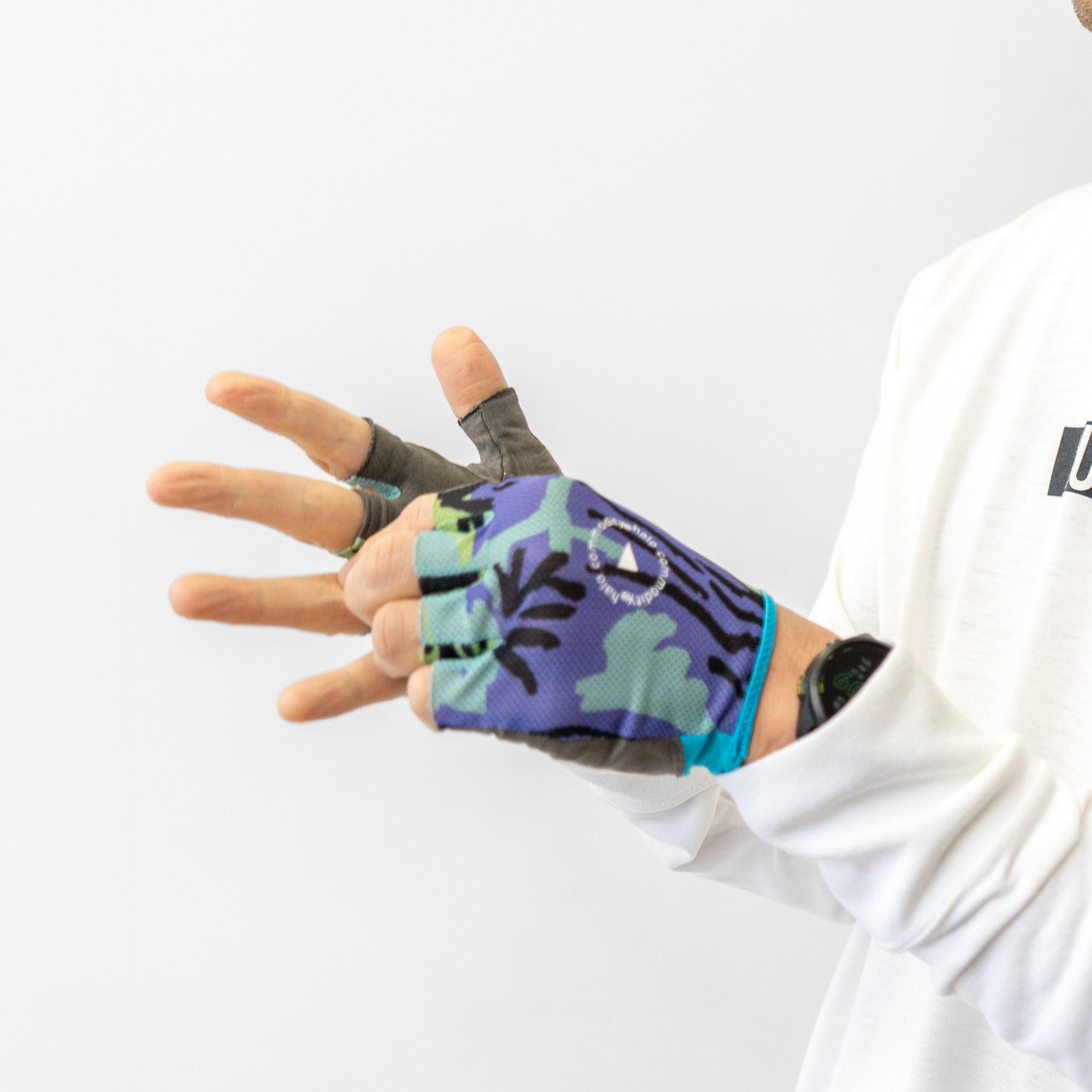 halo commoditiy Bucktrail Glove
