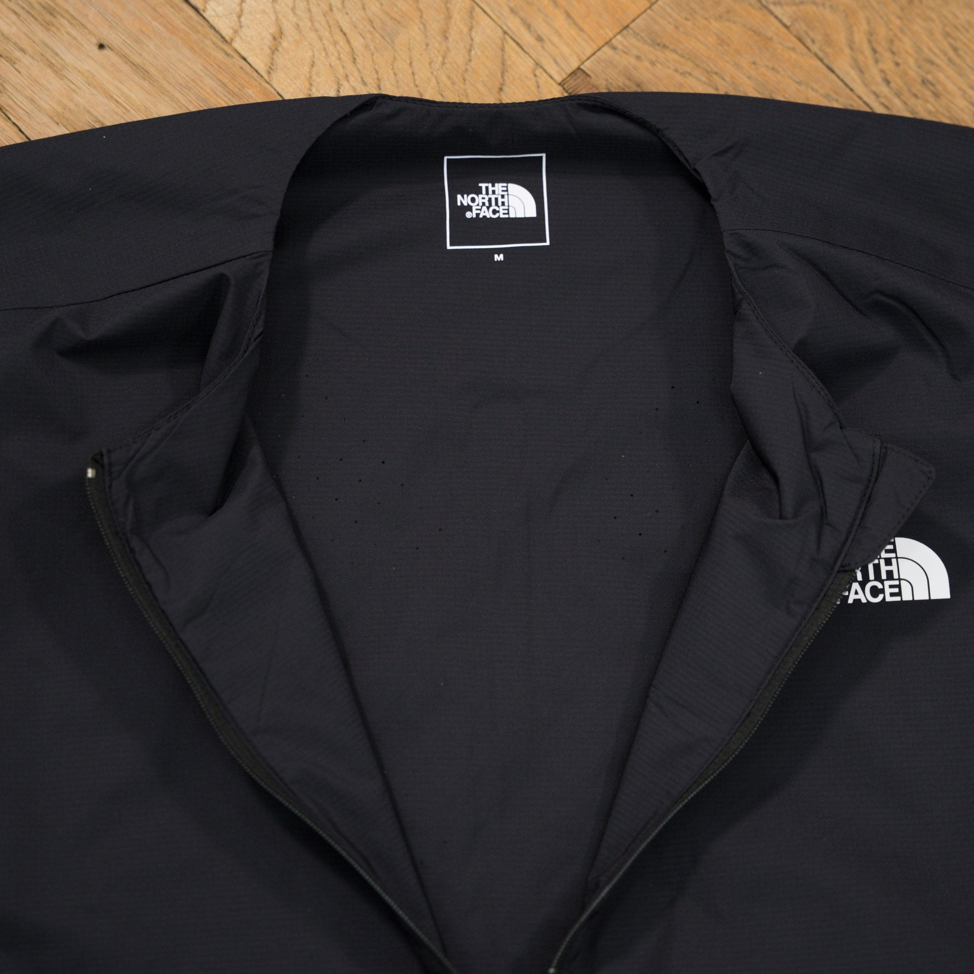 THE NORTH FACE ショートスリーブベントリックスランクルー（Unisex）
