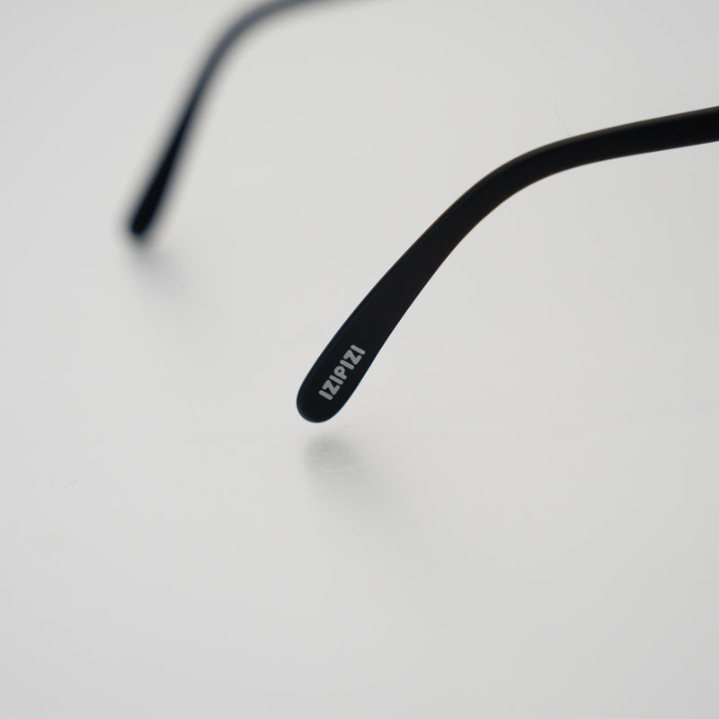 IZIPIZI SUN LIGHT ADAPTIVE #E (BLACK) 調光レンズサングラス