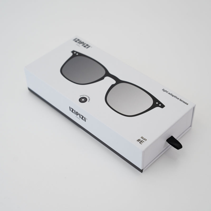 IZIPIZI SUN #E 調光レンズ IZIPIZI SUN LIGHT ADAPTIVE #E (BLACK) 調光レンズサングラス