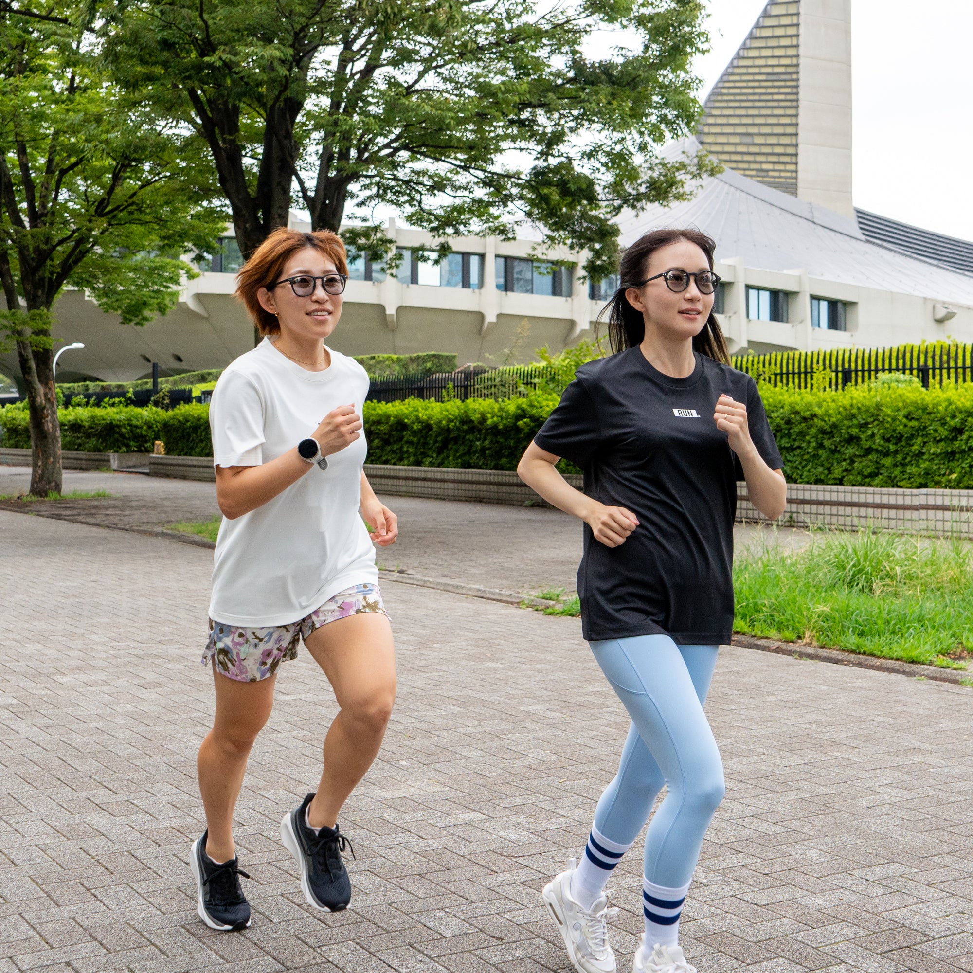 IZIPIZI SUN LIGHT ADAPTIVE #E (BLACK) 調光レンズサングラス