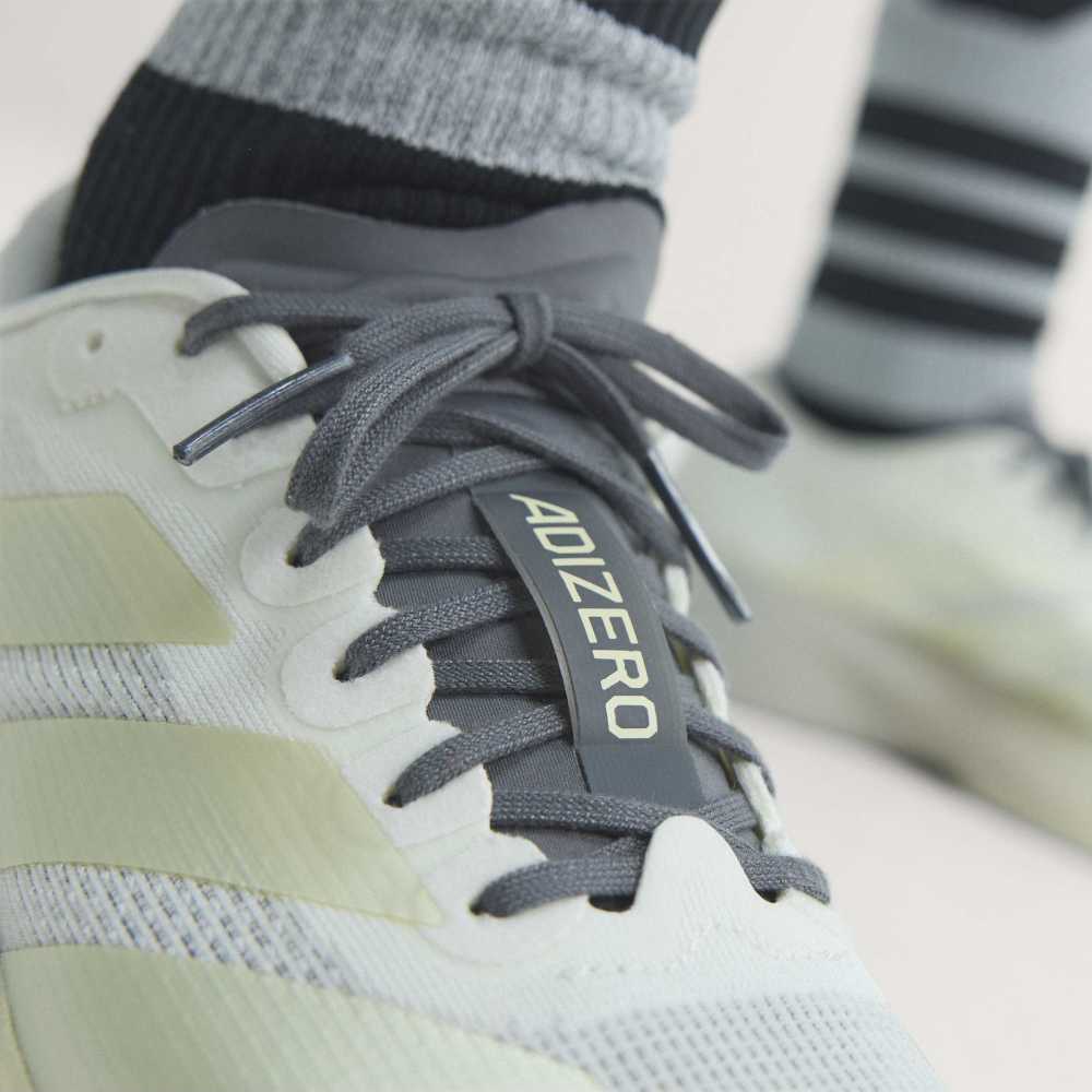 adidas ADIZERO EVO SL（Women's）オフホワイト/アイスゴールドメタリック/グラナイト