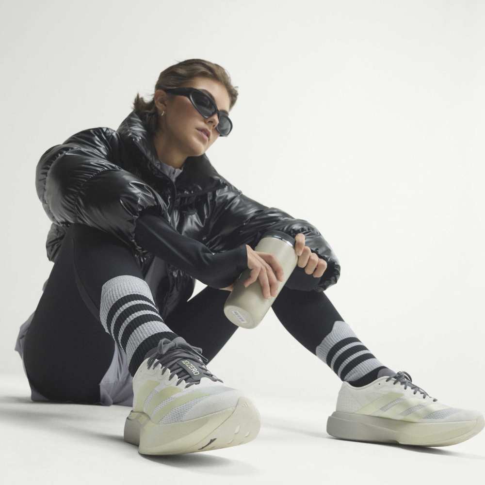 adidas ADIZERO EVO SL（Women's）オフホワイト/アイスゴールドメタリック/グラナイト
