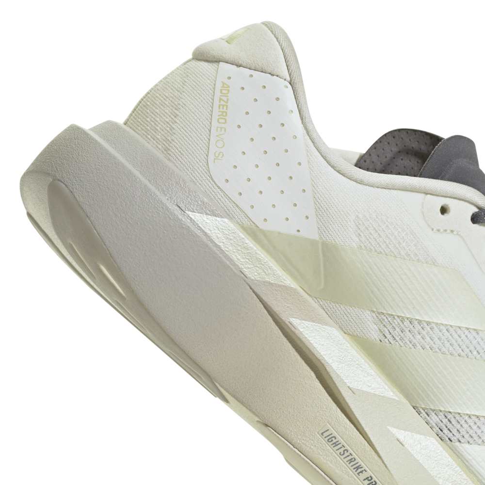 adidas ADIZERO EVO SL（Women's）オフホワイト/アイスゴールドメタリック/グラナイト