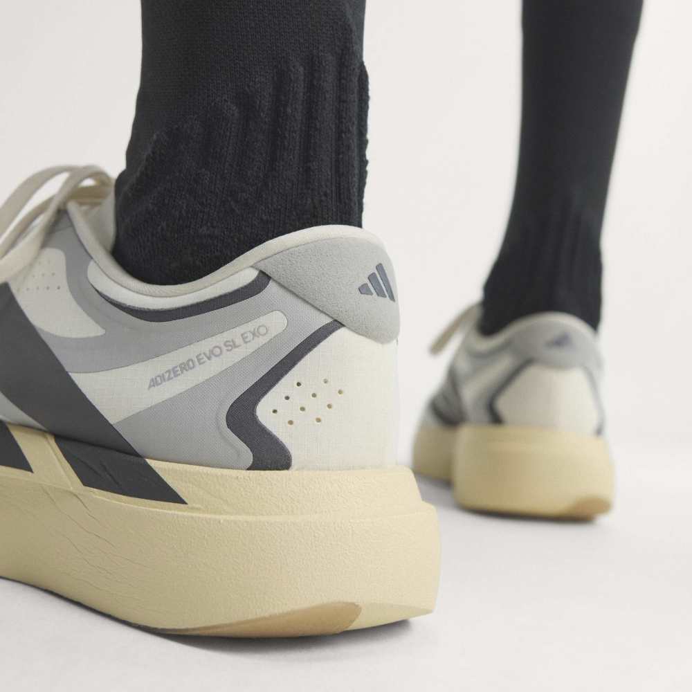 adidas ADIZERO EVO SL EXO（Men's）コアホワイト/ユーティリティブラック/グレーツー