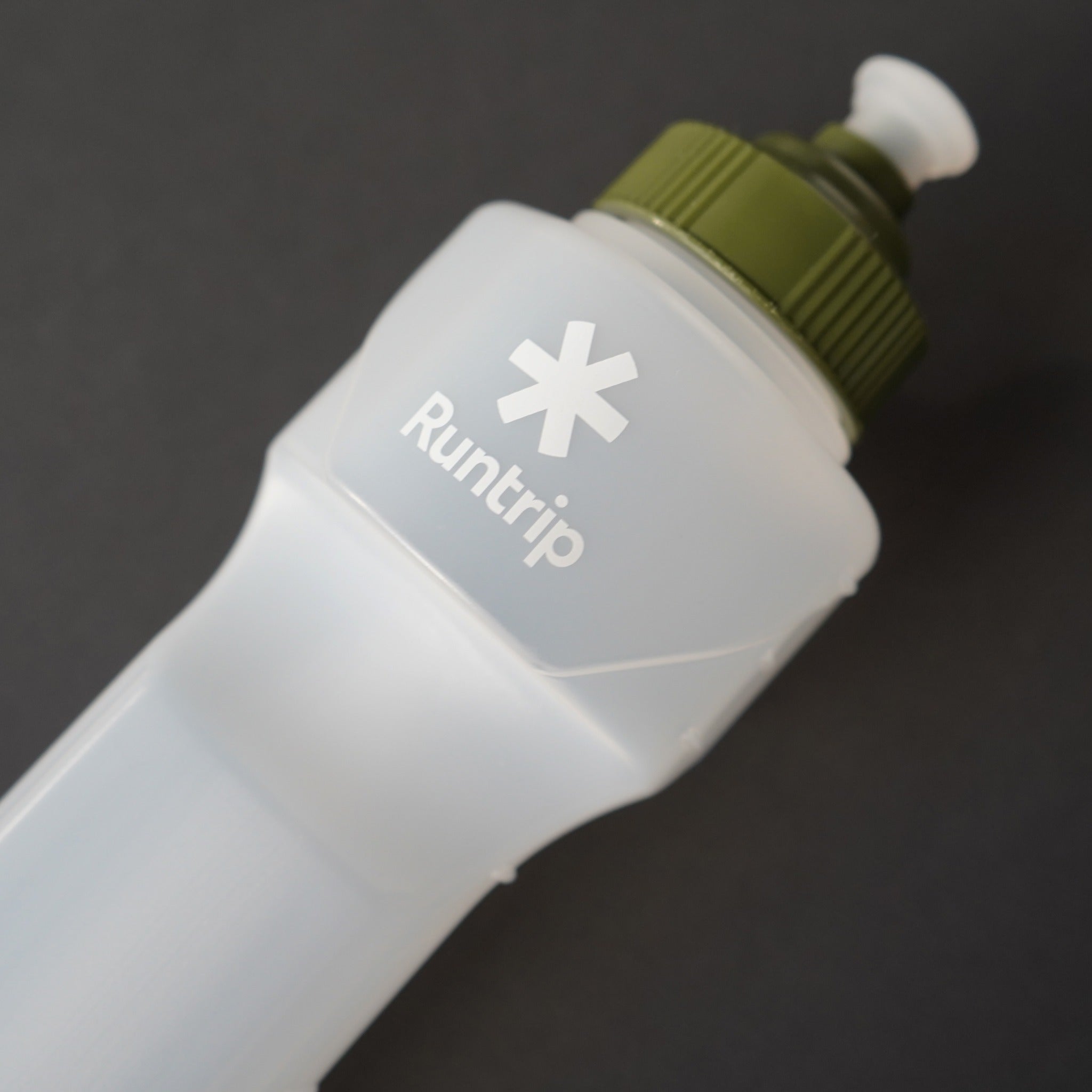 Runtrip LOGO BOTTLE｜ランニングマイボトル New Model (Khaki)