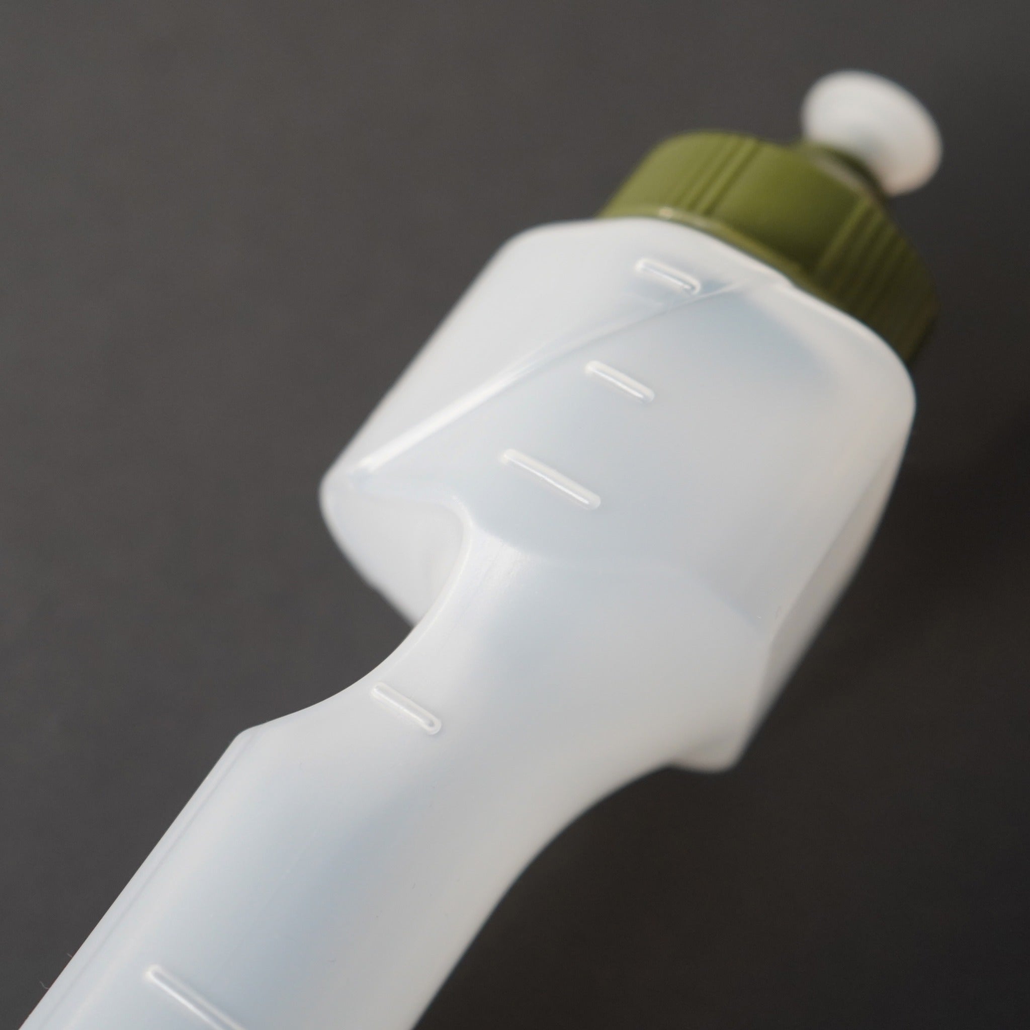 Runtrip LOGO BOTTLE｜ランニングマイボトル New Model (Khaki)