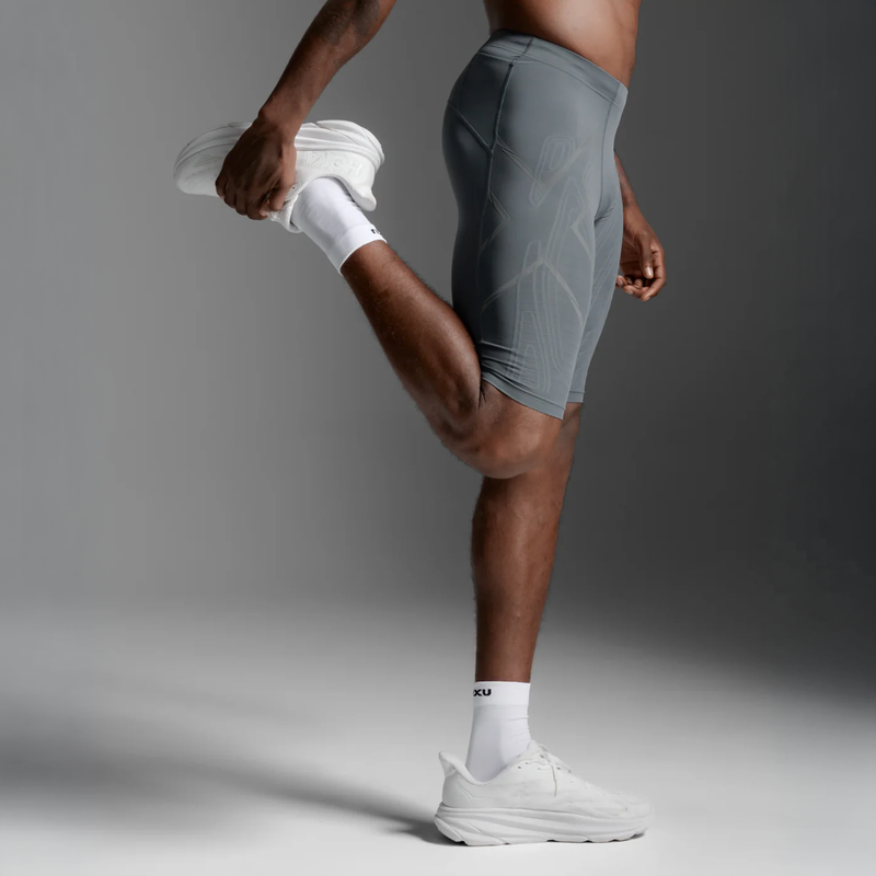 2XU | MCS メンズ ランコンプレッション ショートタイツ