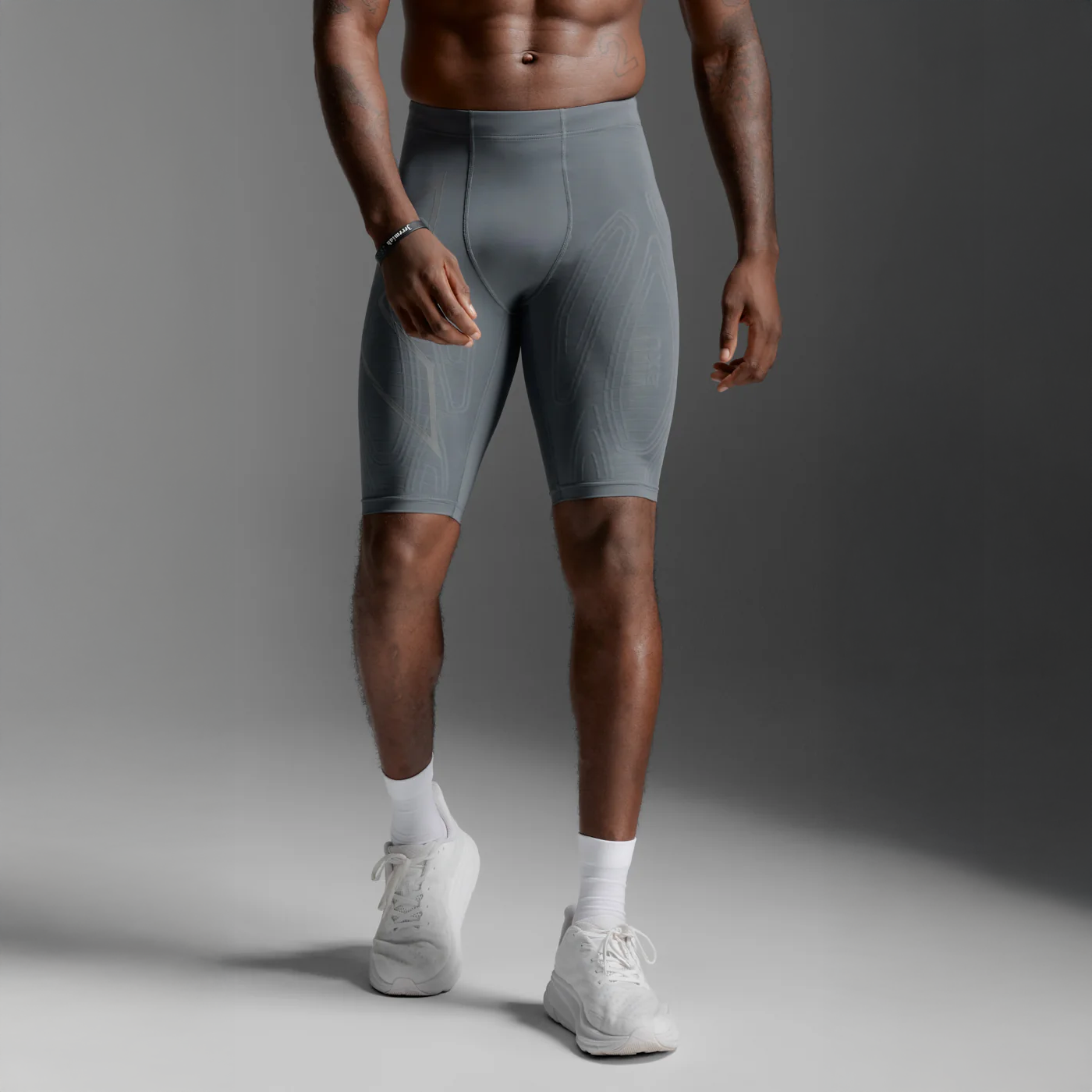 2XU | MCS メンズ ランコンプレッション ショートタイツ