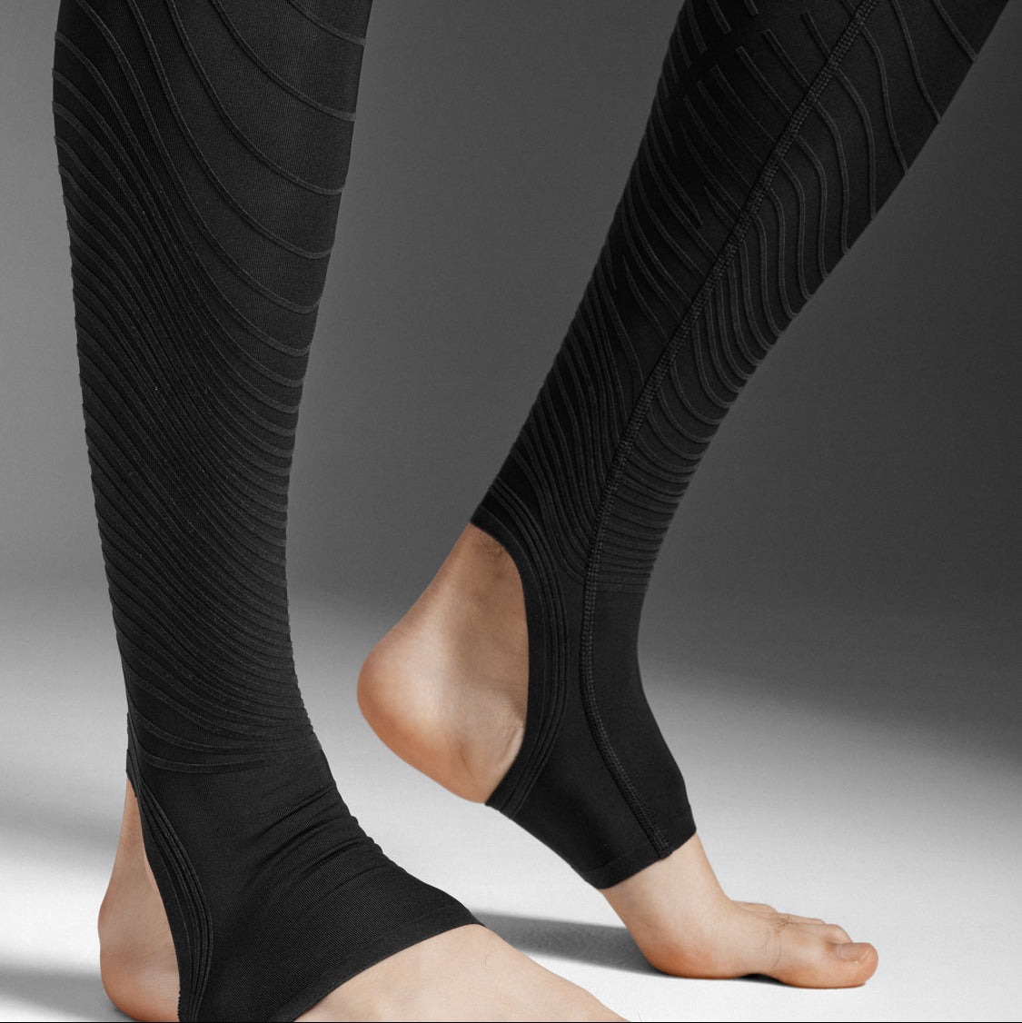 2XU メンズ リカバリーFIRコンプレッションタイツ – Runtrip Store